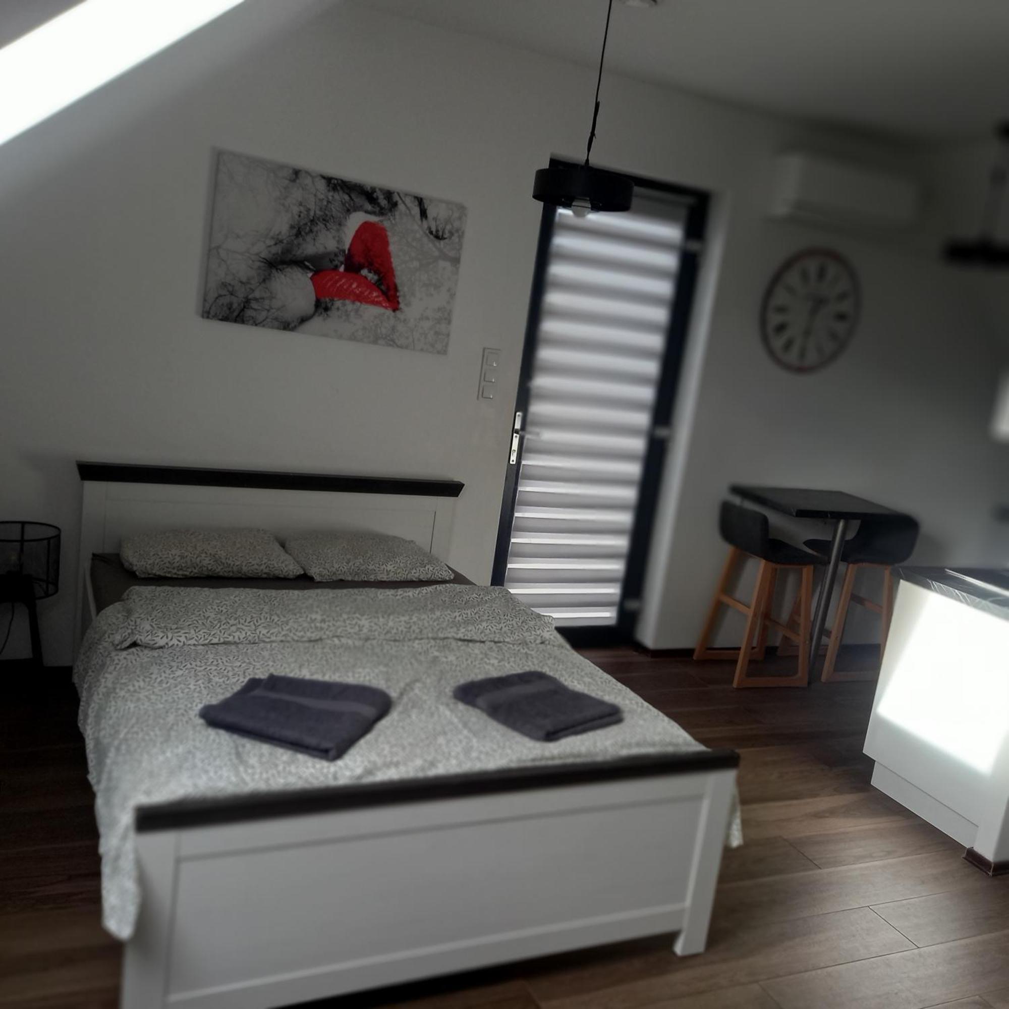 Apartament Muzyczny Jelenia Góra Buitenkant foto