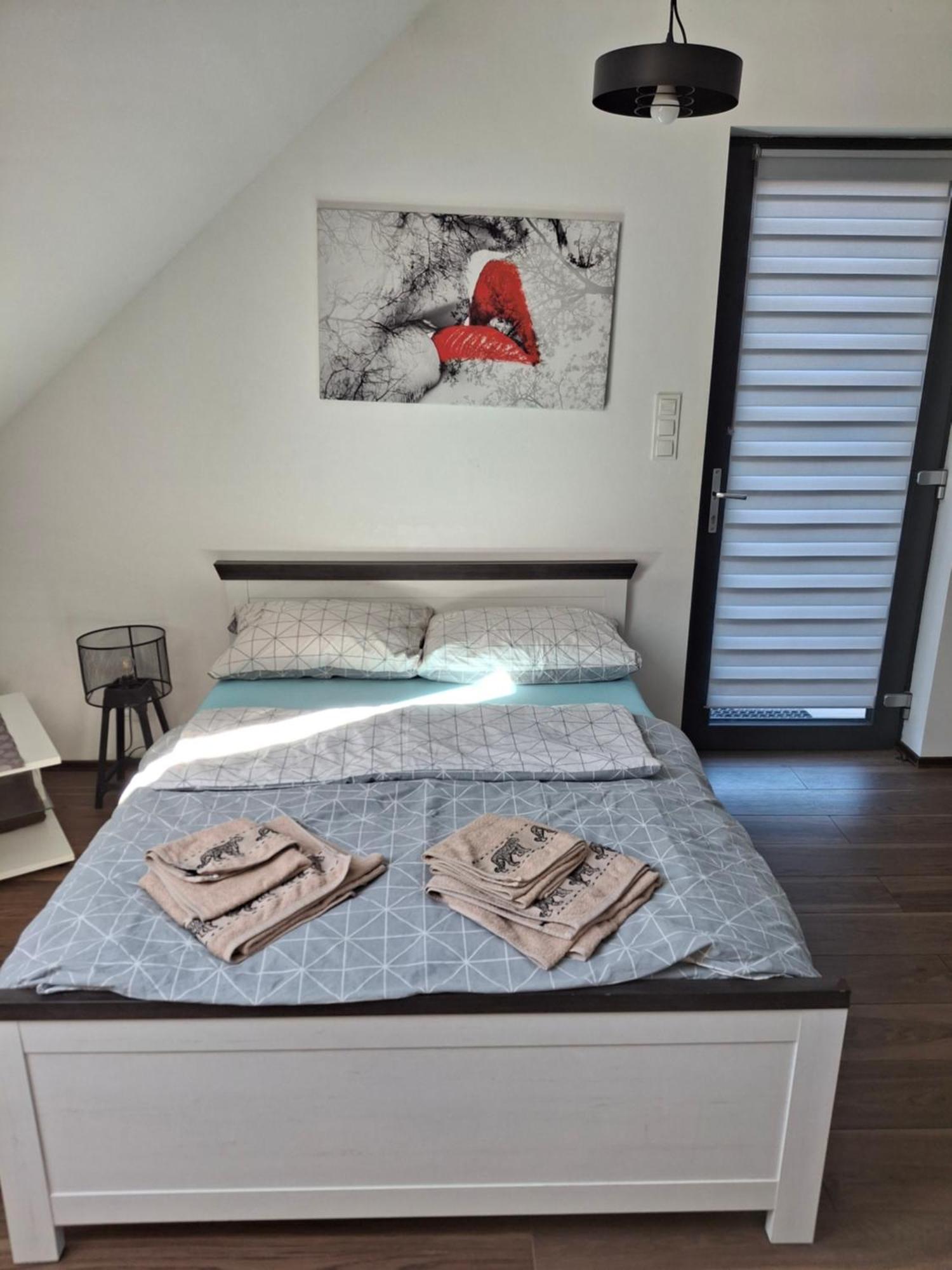 Apartament Muzyczny Jelenia Góra Buitenkant foto